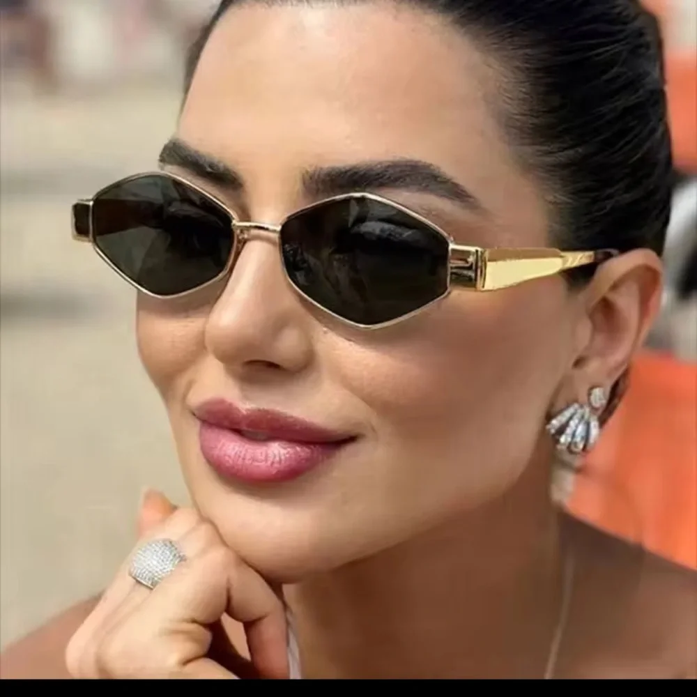 Chic Black and Gold Women's Sunglasses